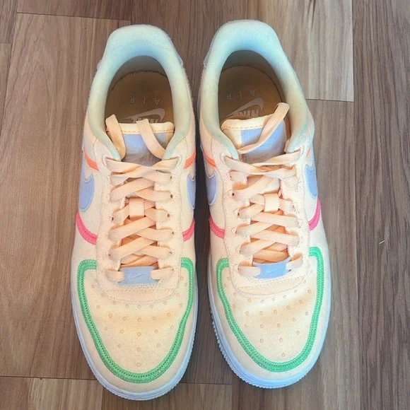 Nike Women’s Air Force 1 - Picture 4 of 8